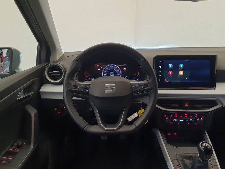 Vehicle Image 26