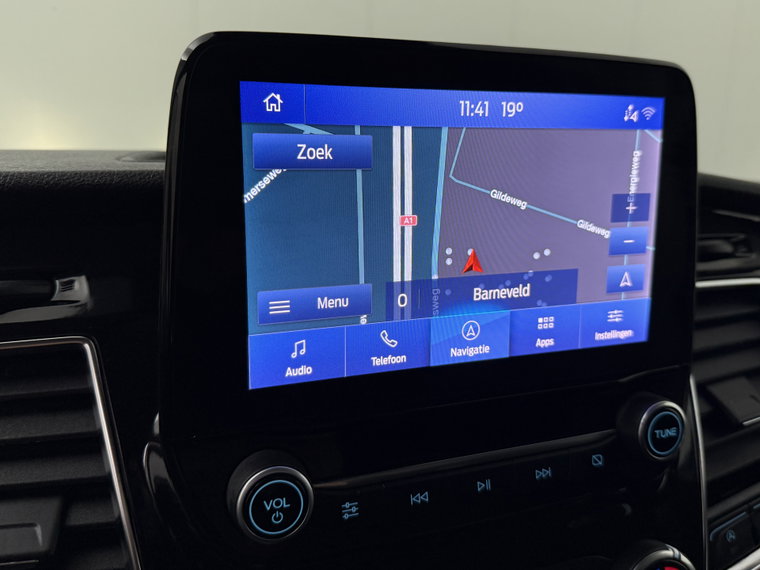 Vehicle Image 19