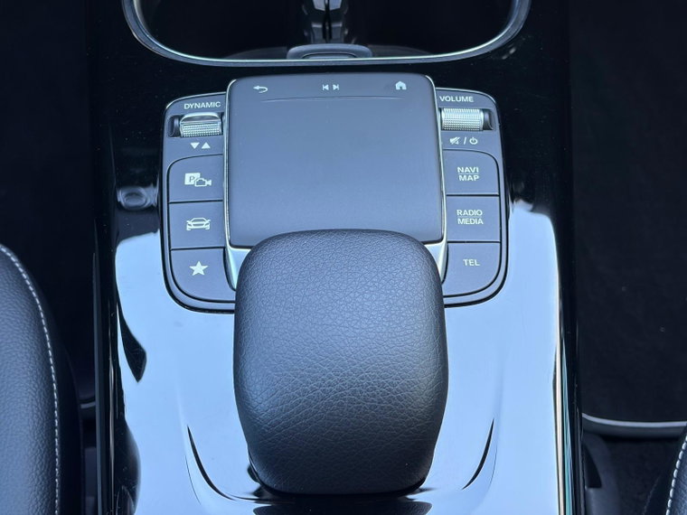 Vehicle Image 37