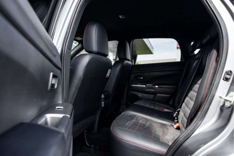 Vehicle Image 21