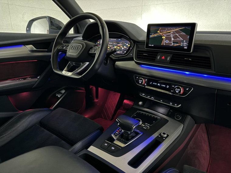 Vehicle Image 23