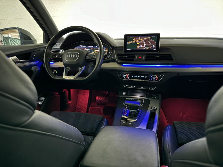 Vehicle Image 30