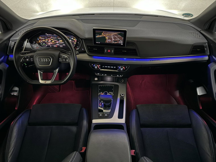 Vehicle Image 32