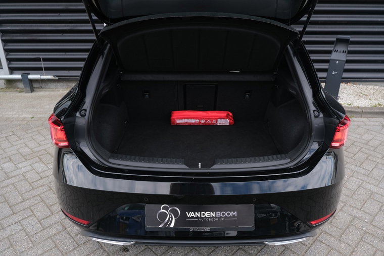 Vehicle Image 37