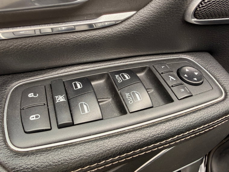 Vehicle Image 45