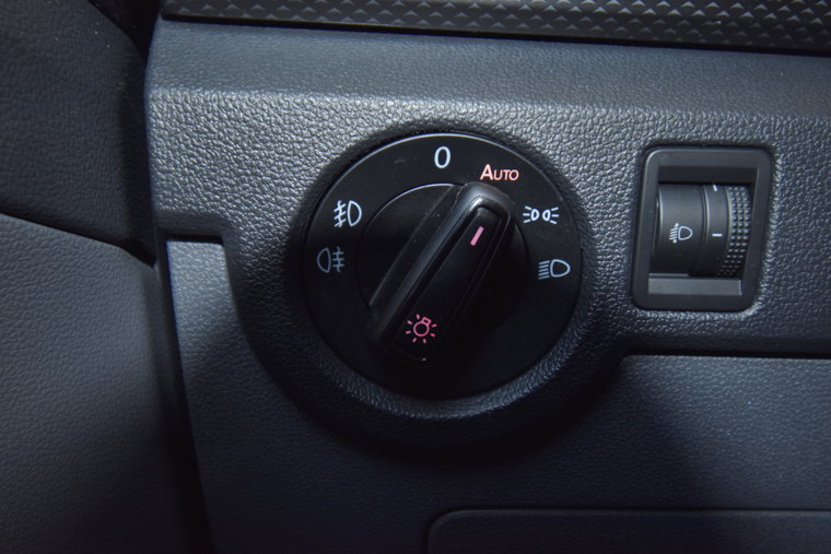 Vehicle Image 38