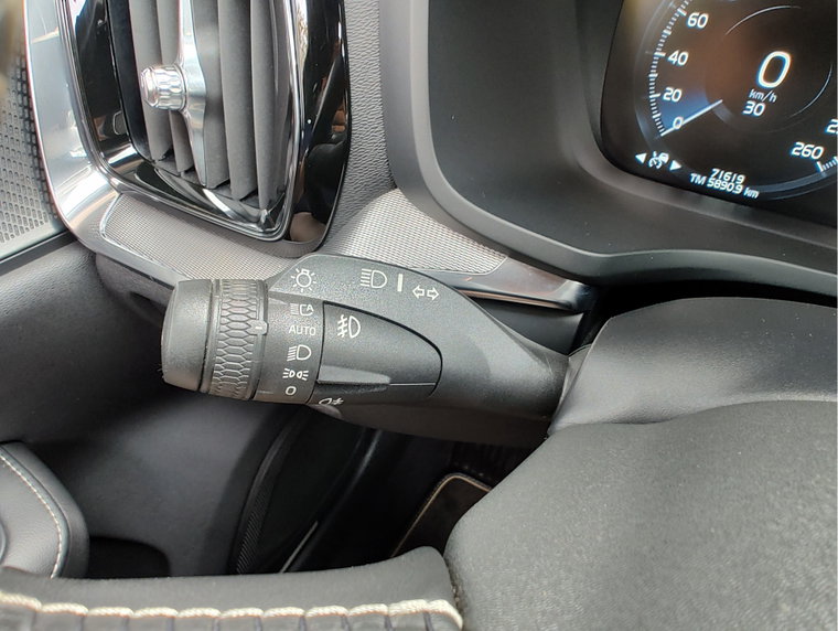 Vehicle Image 28