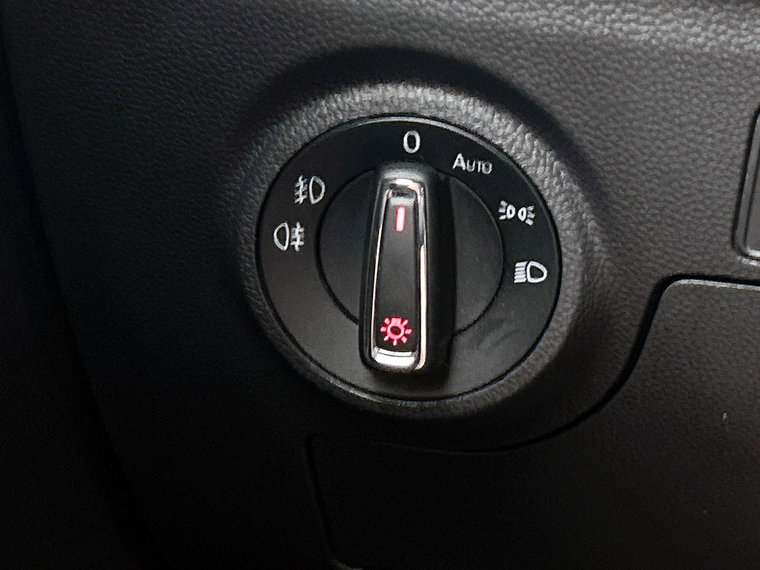 Vehicle Image 28