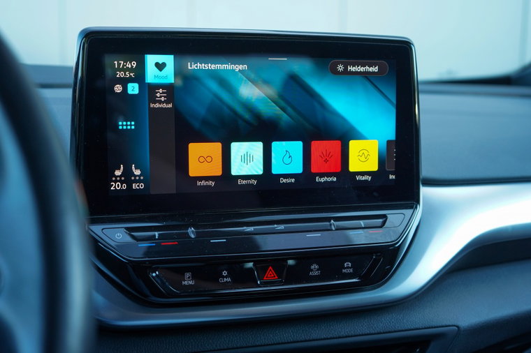 Vehicle Image 30
