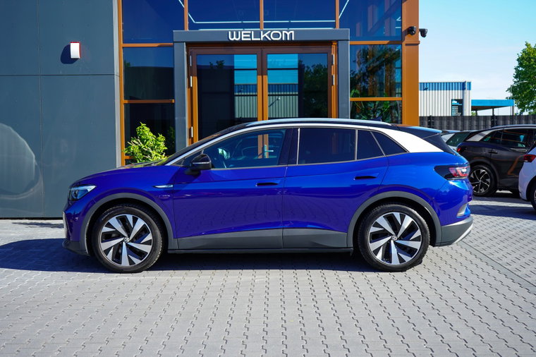 Vehicle Image 10
