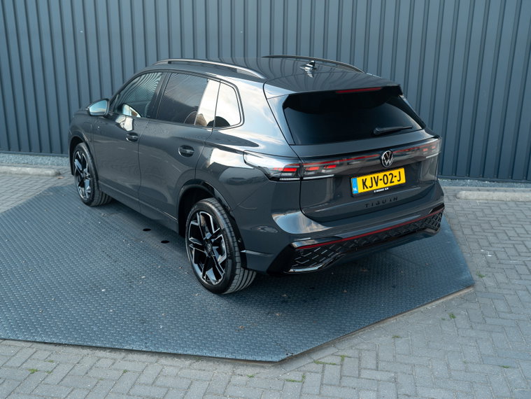 Vehicle Image 47