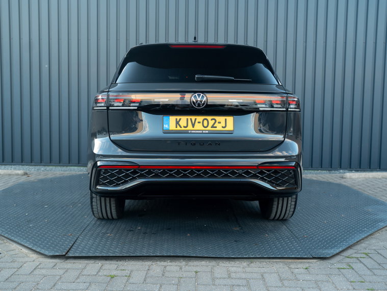 Vehicle Image 48