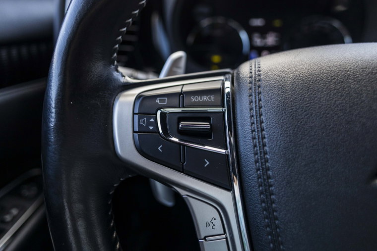 Vehicle Image 35