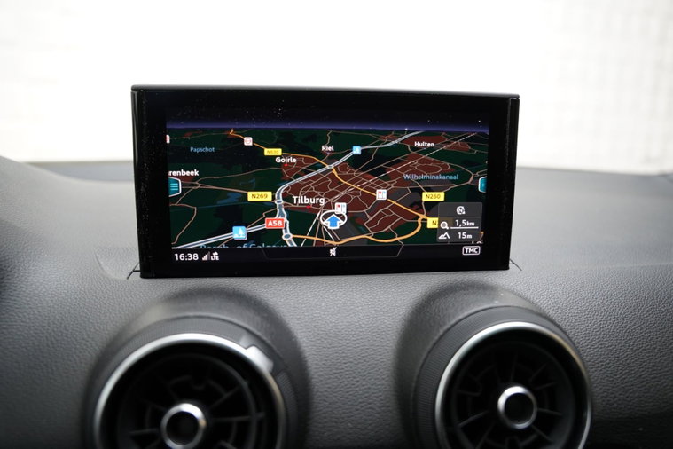 Vehicle Image 37