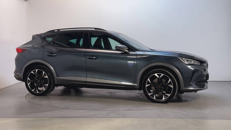 Vehicle Image 12