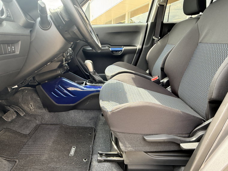 Vehicle Image 18