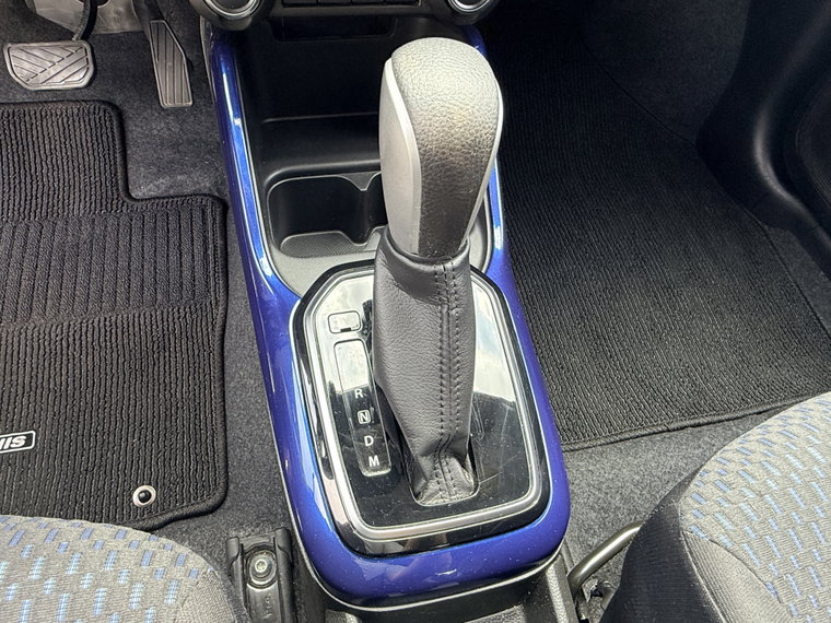 Vehicle Image 27