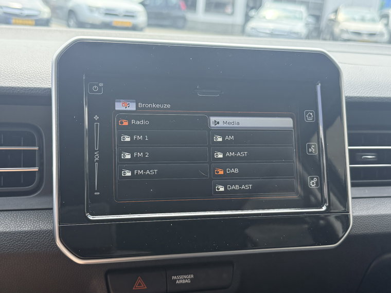 Vehicle Image 37