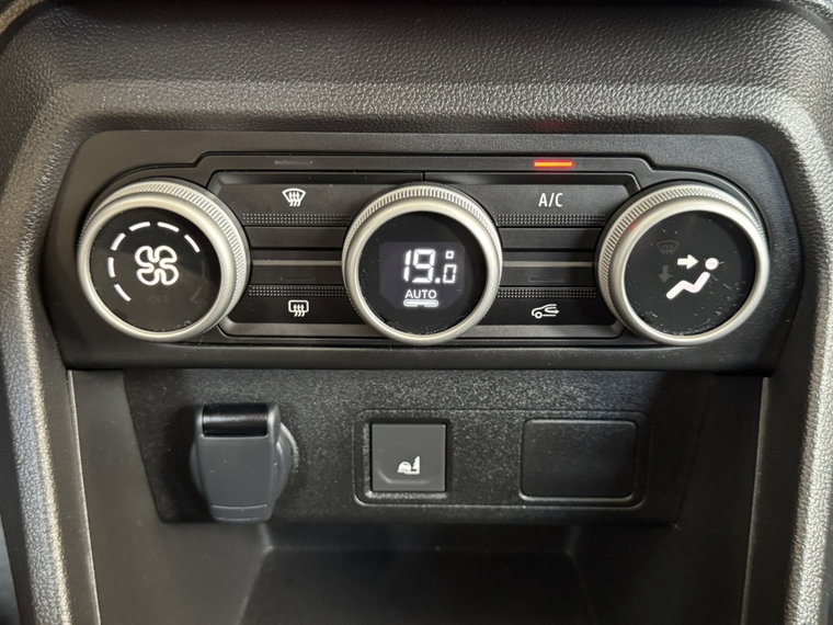 Vehicle Image 26