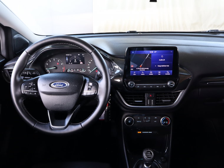 Vehicle Image 12