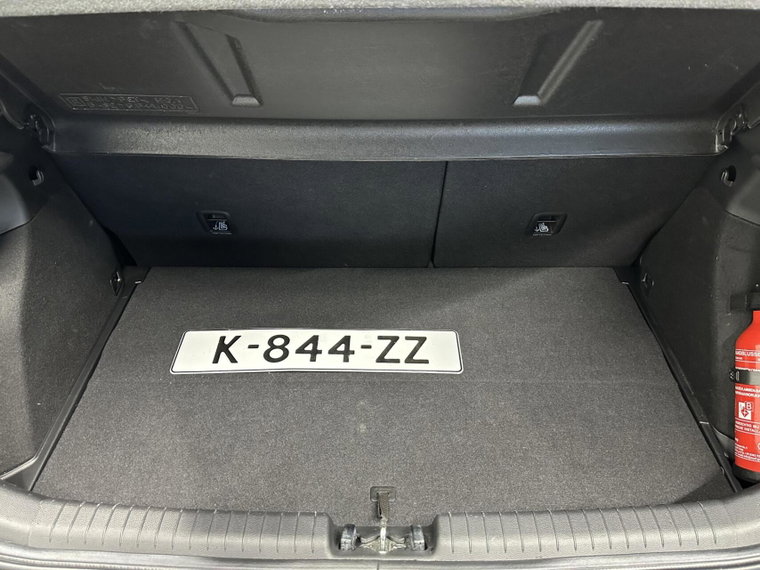 Vehicle Image 31