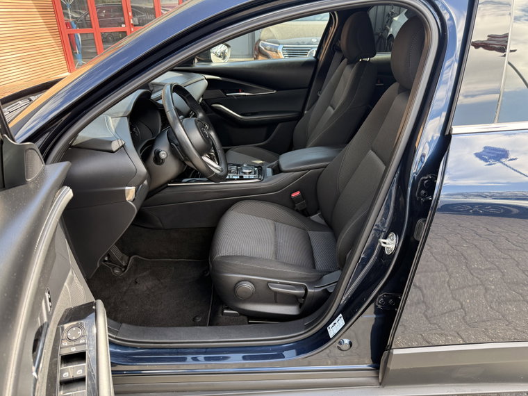 Vehicle Image 40