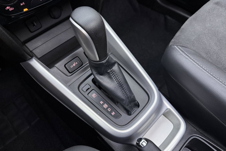 Vehicle Image 18