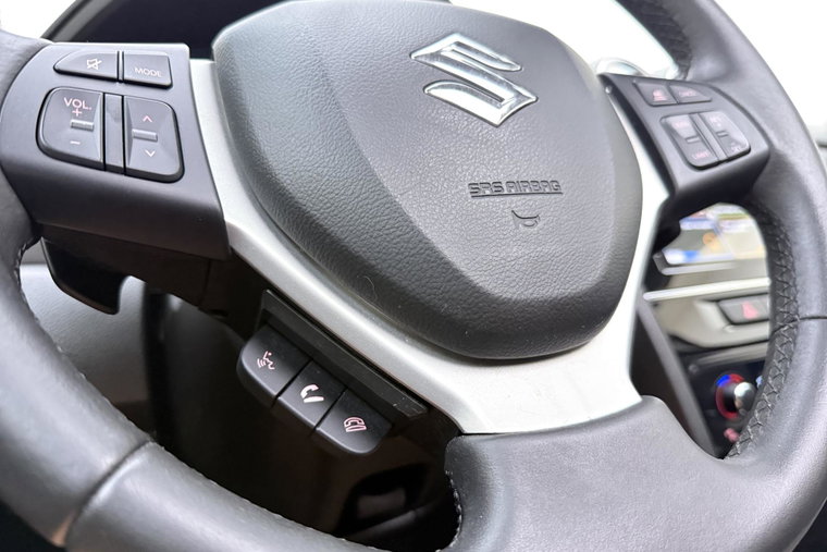 Vehicle Image 24