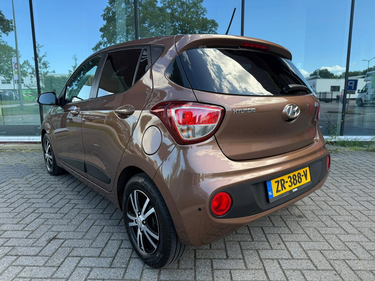 Vehicle Image 31
