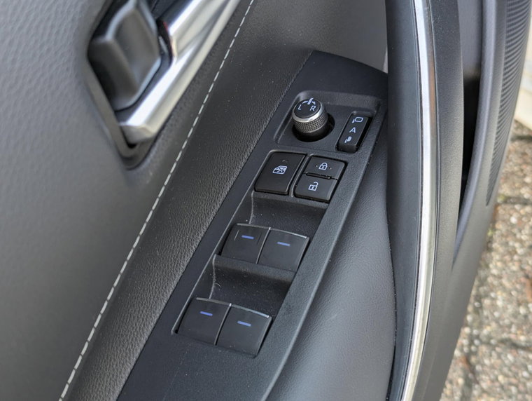 Vehicle Image 21