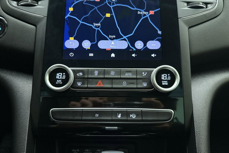 Vehicle Image 30