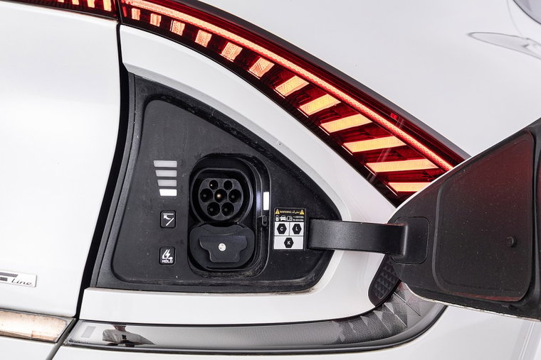 Vehicle Image 30