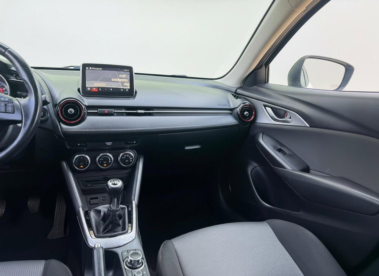 Vehicle Image 12