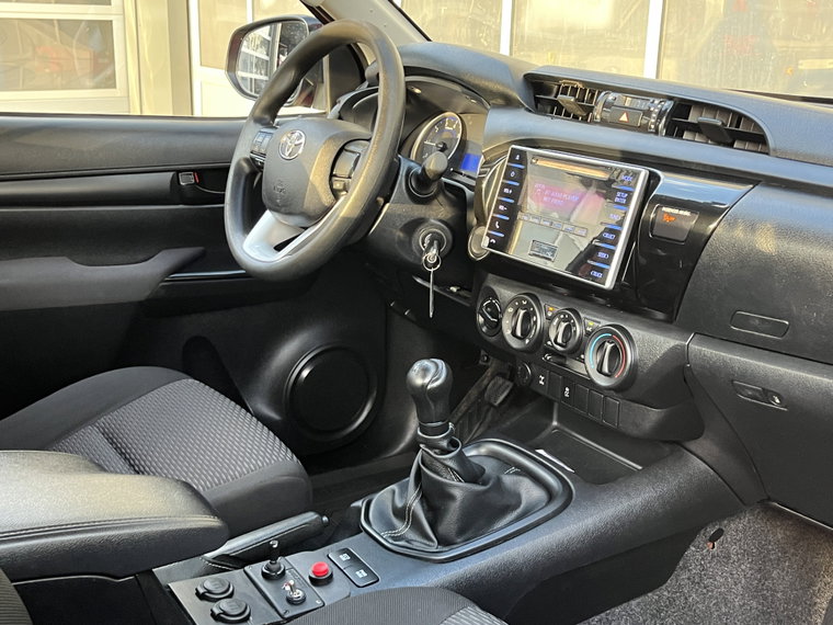 Vehicle Image 29