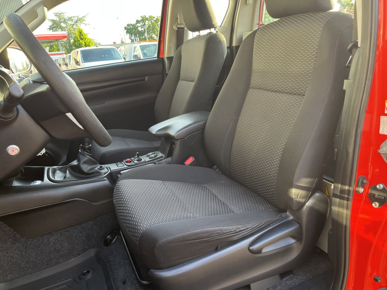 Vehicle Image 35