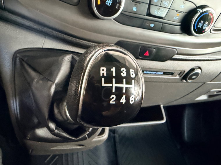 Vehicle Image 28