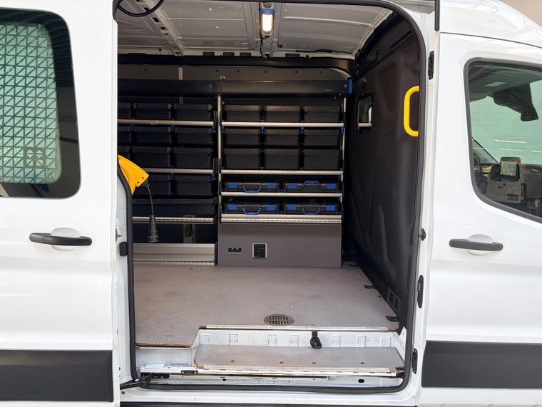 Vehicle Image 31