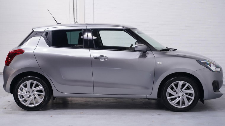 Vehicle Image 8