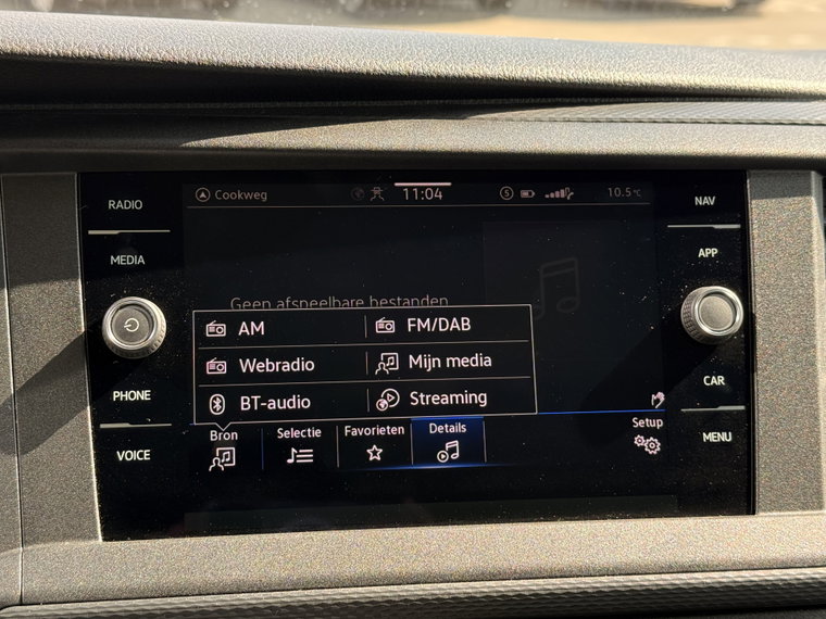 Vehicle Image 24
