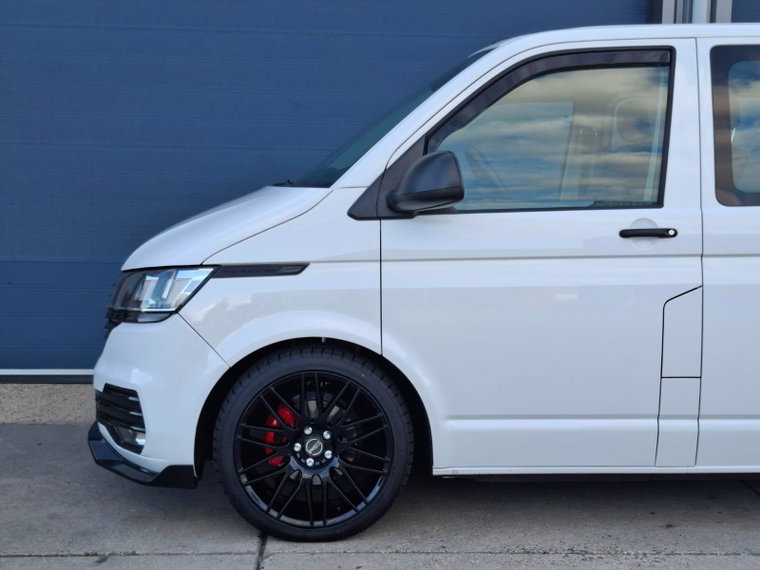 Vehicle Image 29