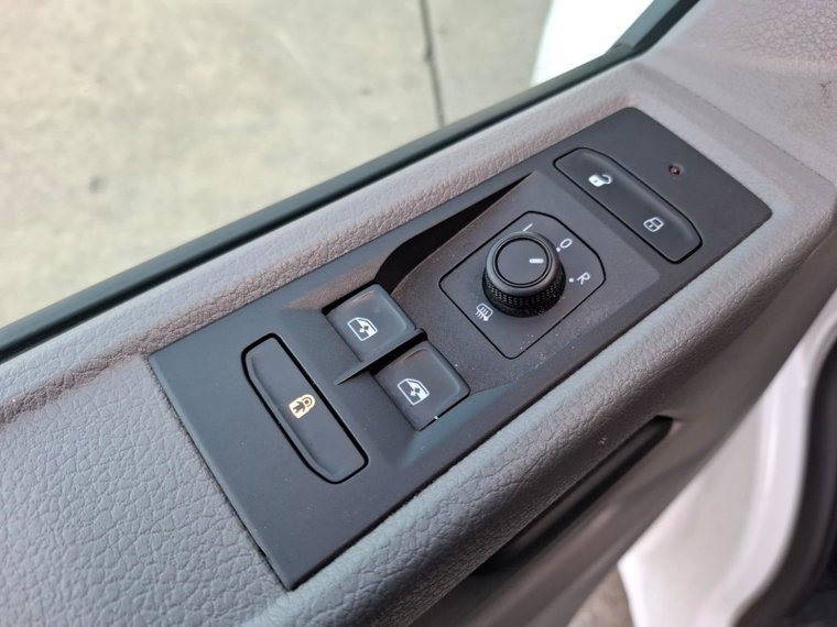 Vehicle Image 35
