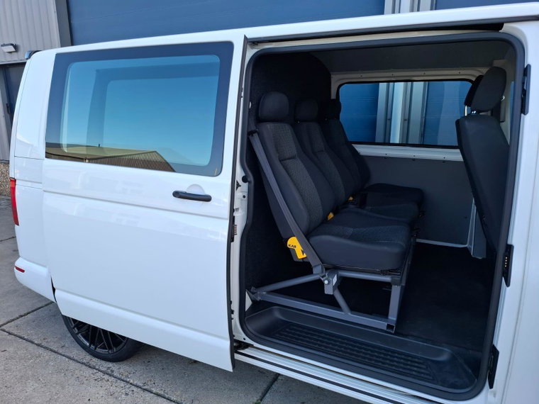 Vehicle Image 45