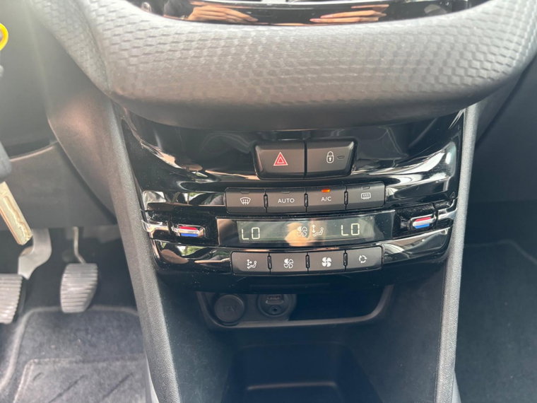 Vehicle Image 41