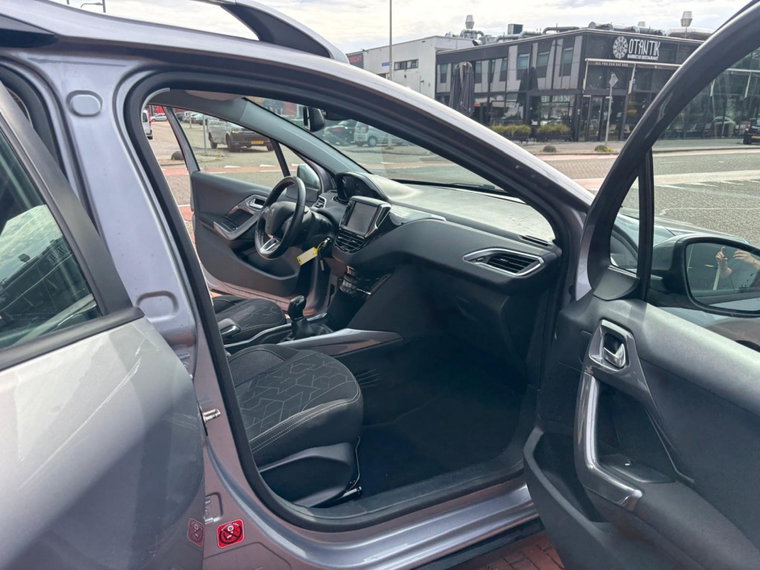 Vehicle Image 48