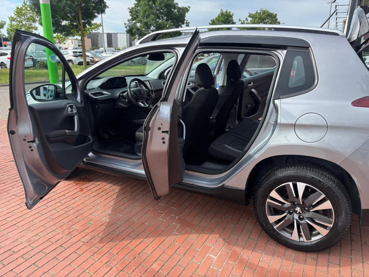 Vehicle Image 50