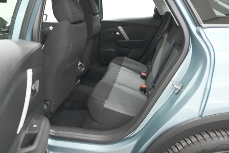 Vehicle Image 36