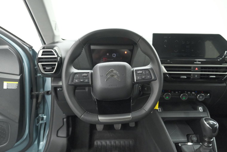 Vehicle Image 42