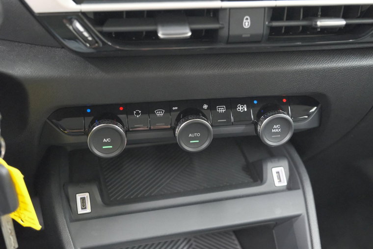 Vehicle Image 51
