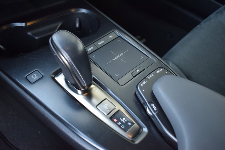 Vehicle Image 17