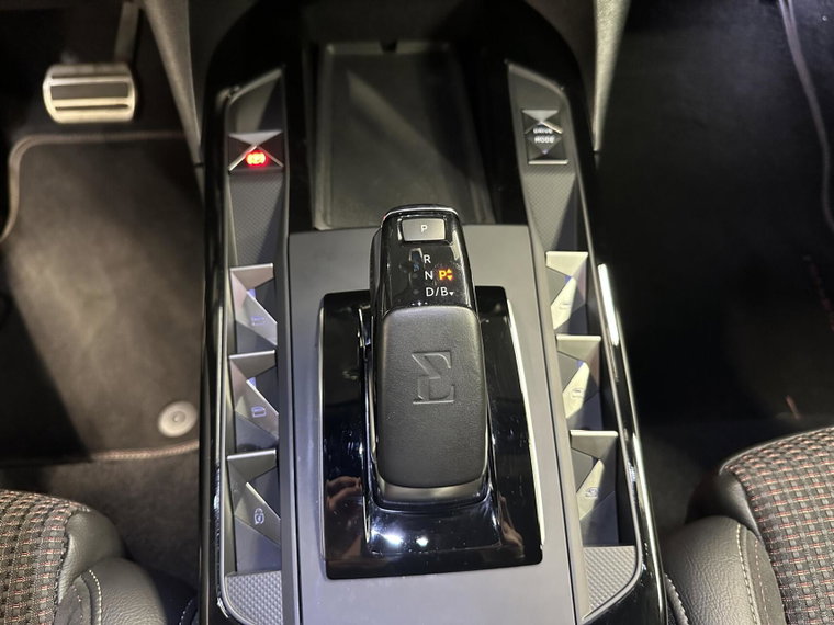 Vehicle Image 37